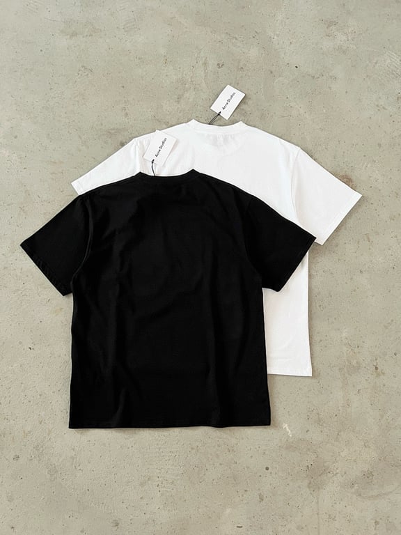 Acne Studios Floragatan 13 Patch Graphic Tee - 9