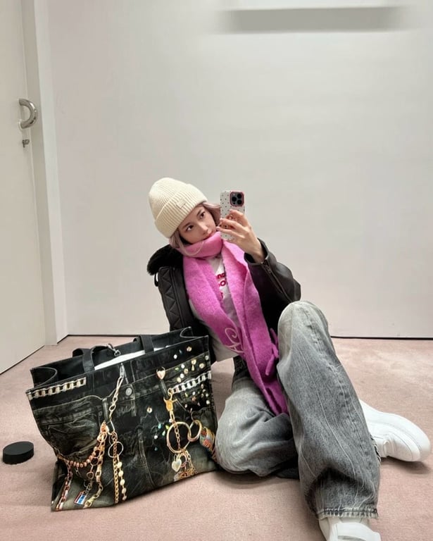 Acne Studios Denim Print Tote Bag - 4