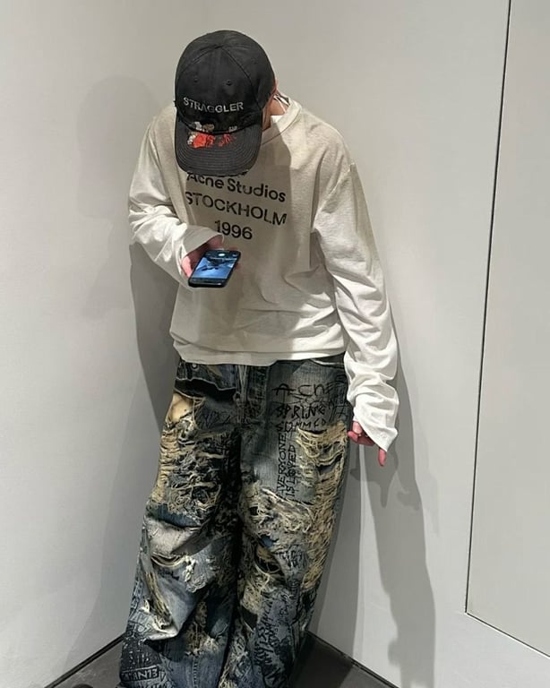 Acne Studios Stockholm 1996 Long Sleeve - 10