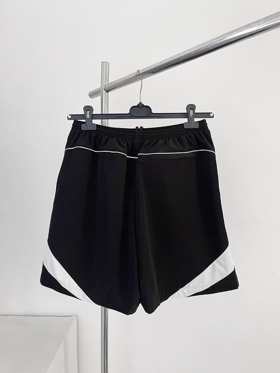 Acne Studios 6B832-60L Contrast Shorts - 6