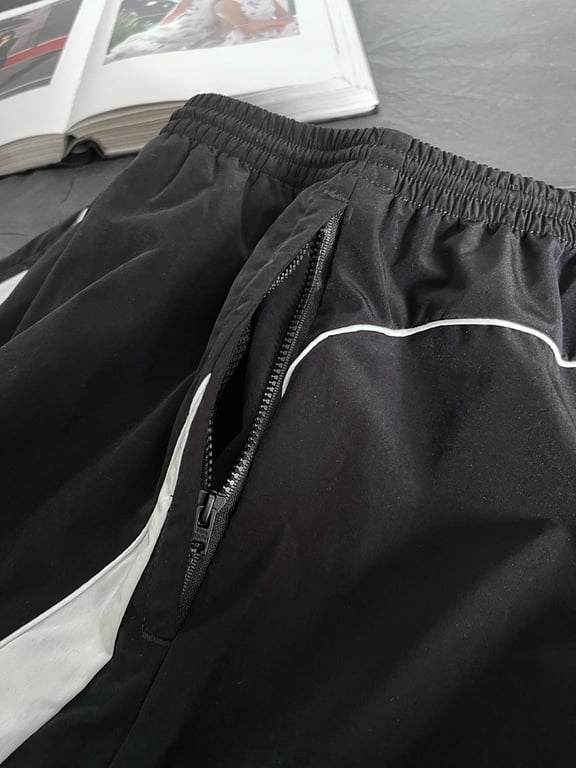 Acne Studios 6B832-60L Contrast Shorts - 9