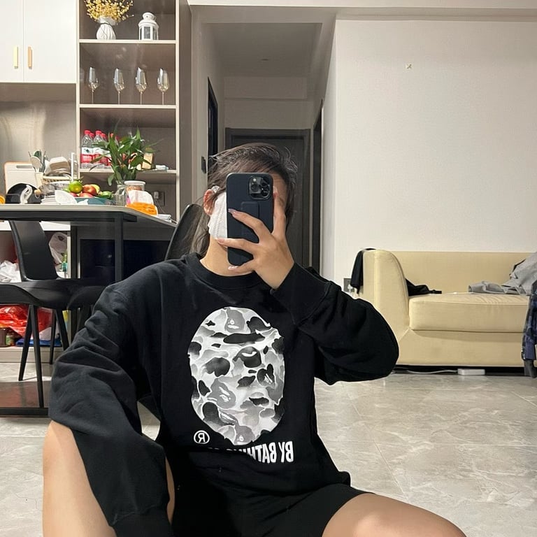 BAPE Ape Head Graphic Sweatshirt - 23
