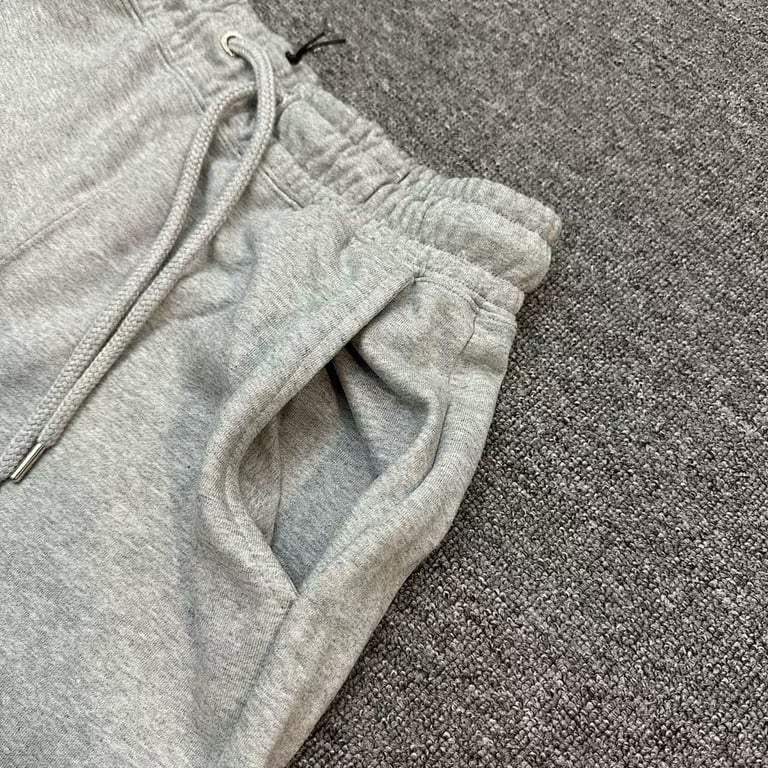 BAPE Logo Raw Hem Sweat Shorts - 15