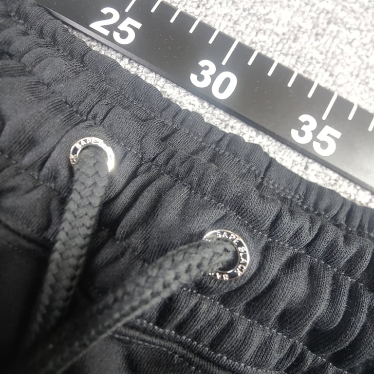 BAPE Logo Raw Hem Sweat Shorts - 23