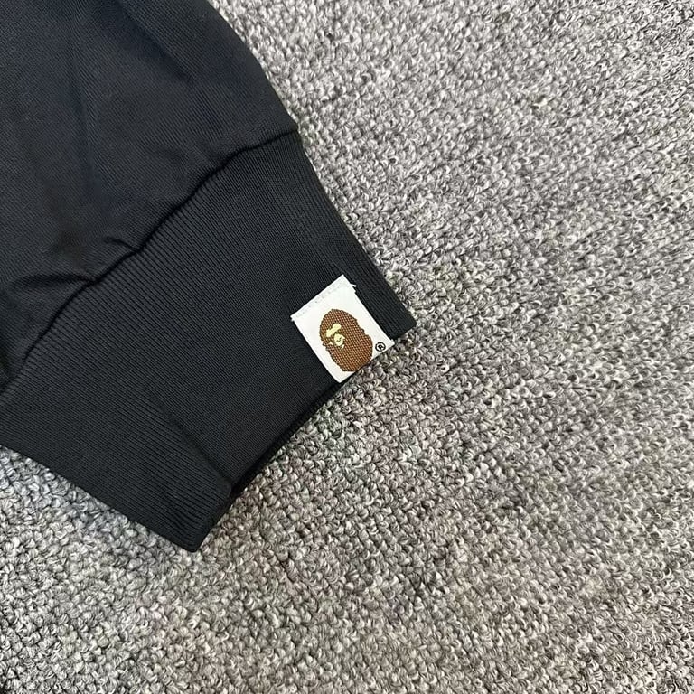 BAPE College Logo Long-Sleeved T-Shirt - 17