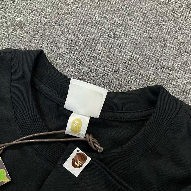 BAPE One Point Ape Head Tee - 28