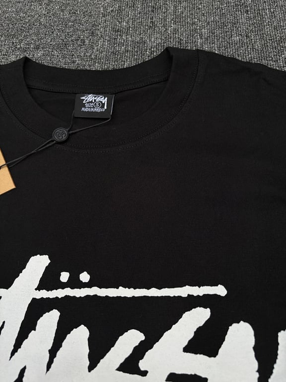 Stüssy World Tour Long-Sleeve Top - 9