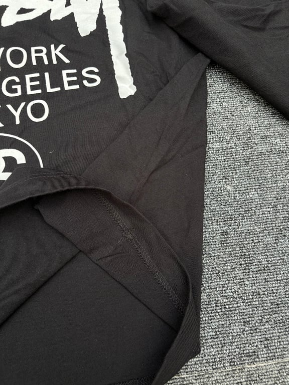 Stüssy World Tour Long-Sleeve Top - 10