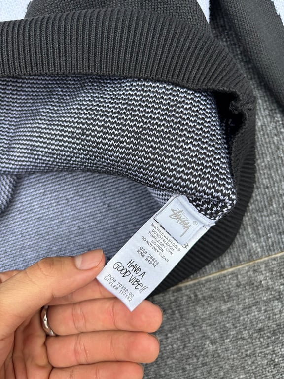 Stüssy Classic Reversible Large-Logo Knit Sweater - 6
