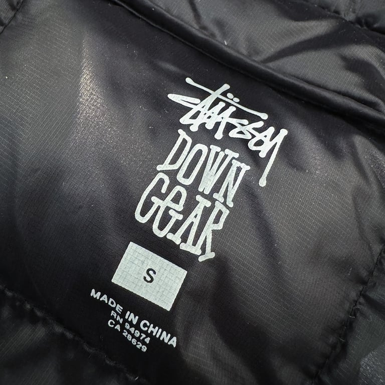 Stüssy x Mountain Hardwear Hooded Down Jacket Black - 29