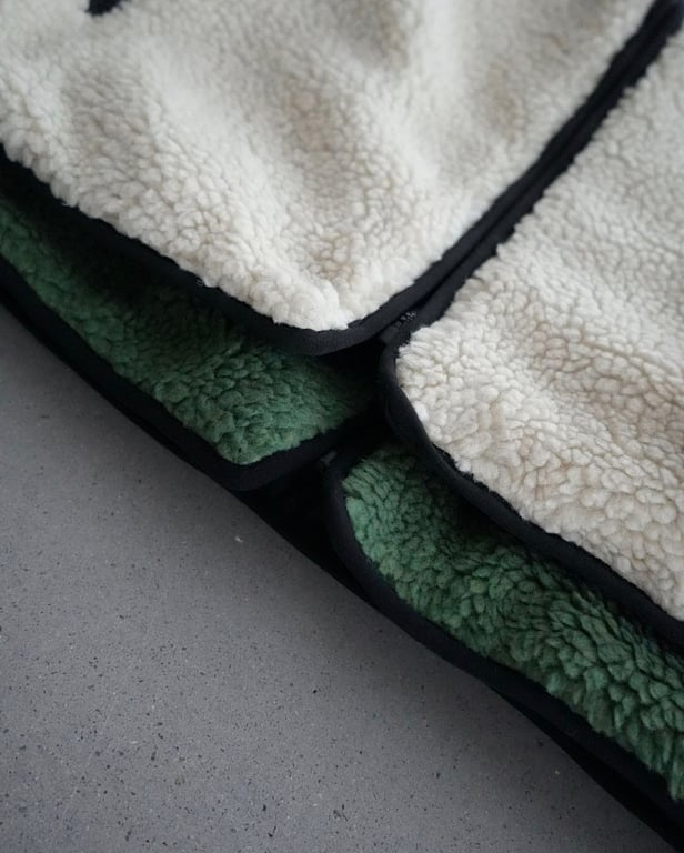 Stüssy 8 Ball Sherpa Reversible Jacket - 11