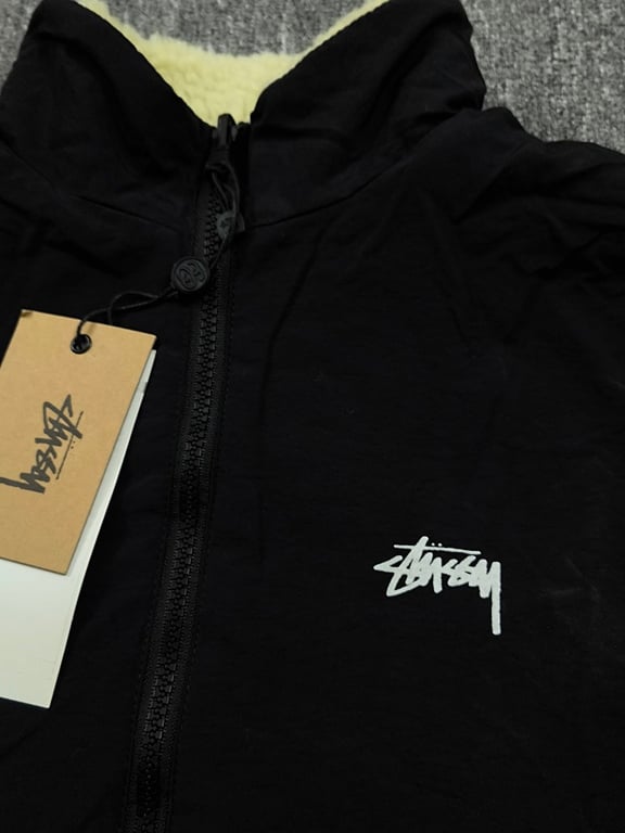 Stüssy 8 Ball Sherpa Reversible Jacket - 32