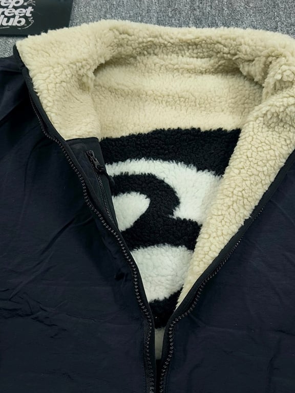 Stüssy 8 Ball Sherpa Reversible Jacket - 34