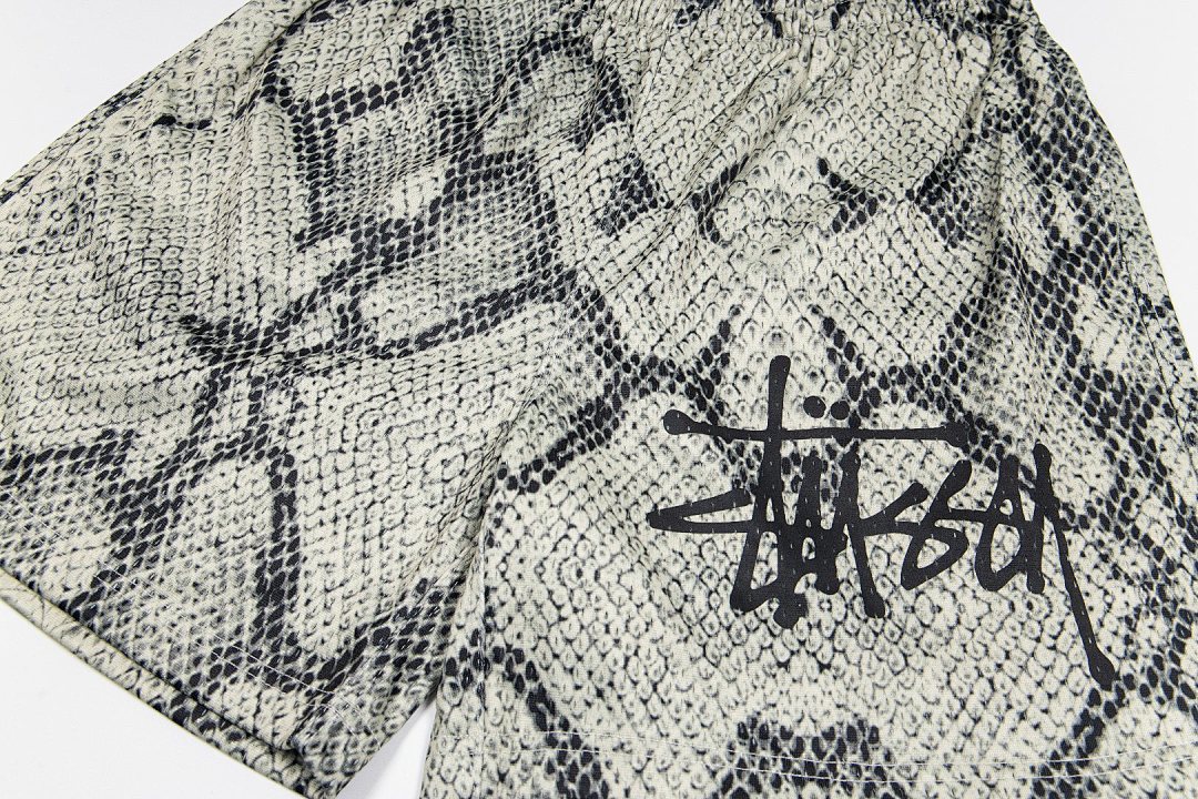 Stüssy Snake Print Loose-Fit Shorts - 8