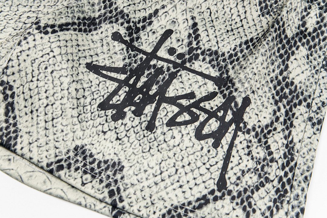 Stüssy Snake Print Loose-Fit Shorts - 9