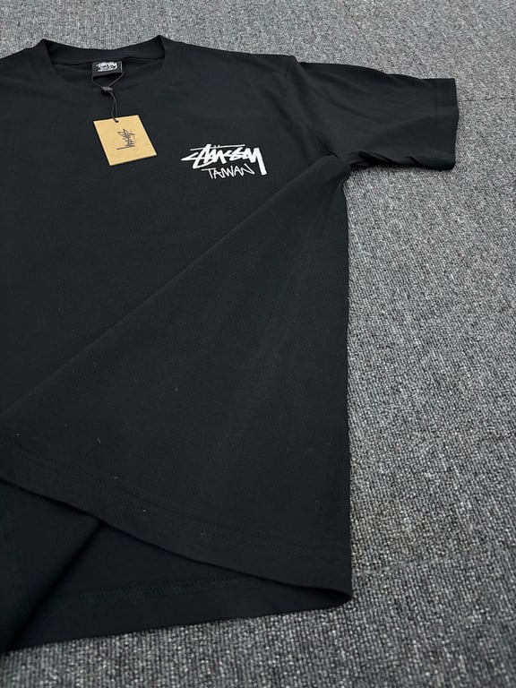 Stüssy Taiwan Graphic Tee - 11