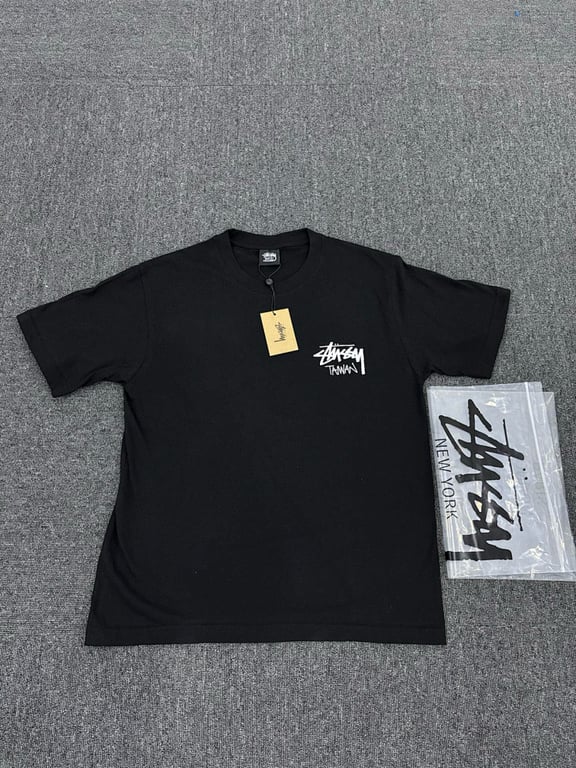 Stüssy Taiwan Graphic Tee - 9