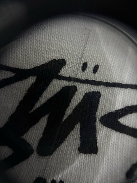 Stüssy Saxophone Graphic Tee - 13
