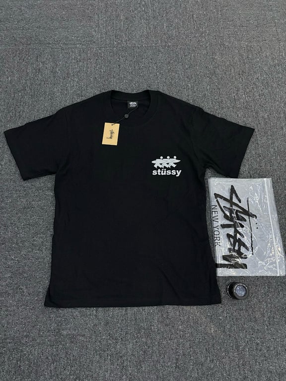 Stüssy Three Figures Graphic Tee - 3