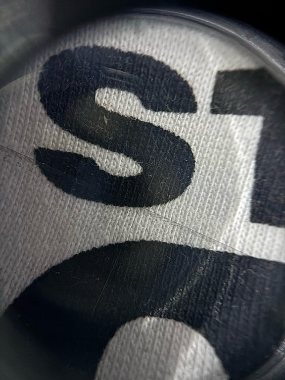 Stüssy x CDG 80-20 Graphic Tee - 7