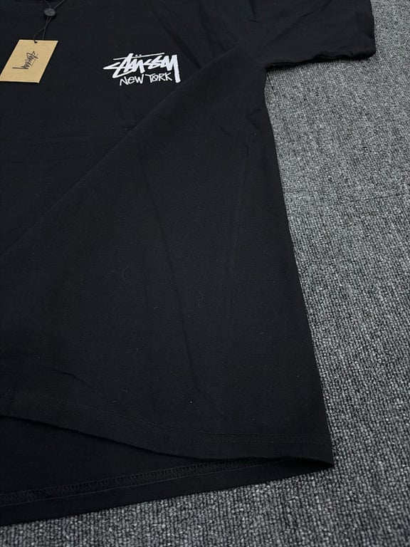 Stüssy New York Graphic Tee - 12