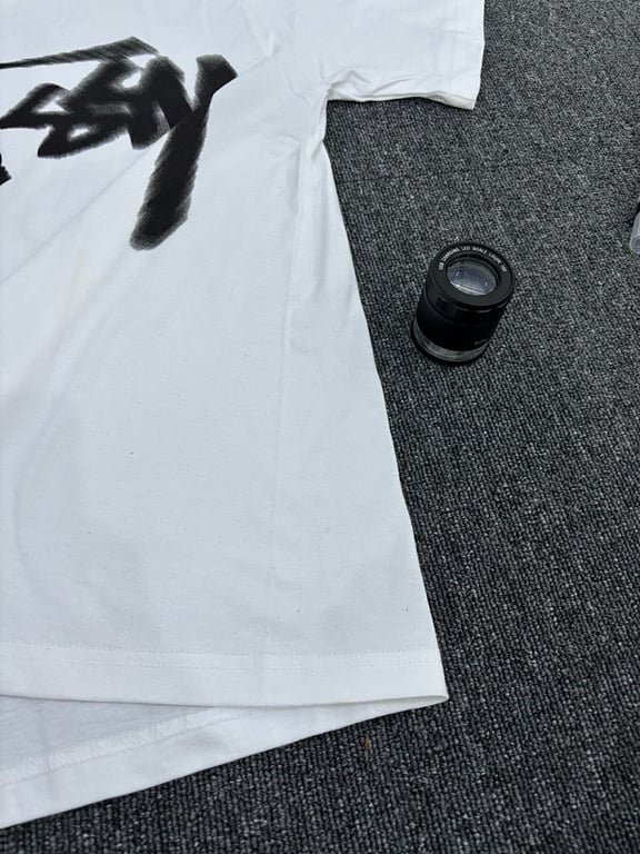 Stüssy Silk-Screen Spray Logo Tee - 13