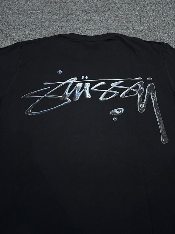 Stüssy Liquid Logo Graphic Tee - 12