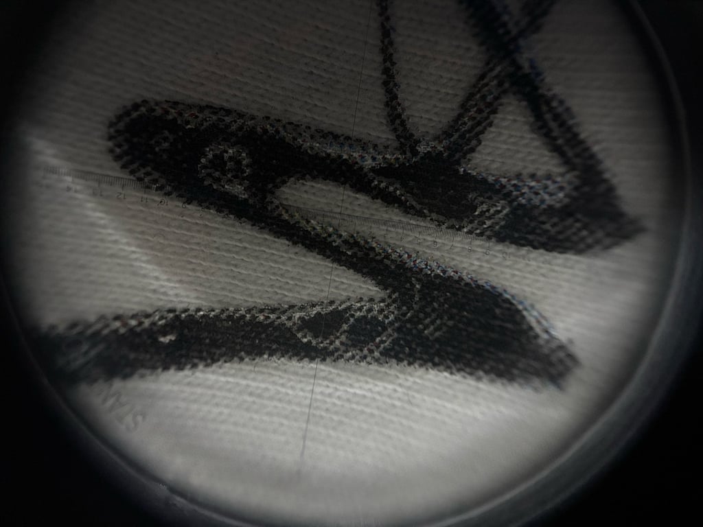 Stüssy Liquid Logo Graphic Tee - 6