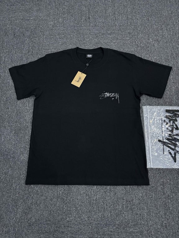 Stüssy Liquid Logo Graphic Tee - 10
