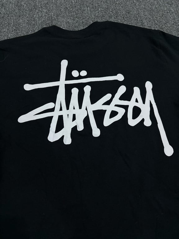 Stüssy Basic Logo Graphic Tee - 5