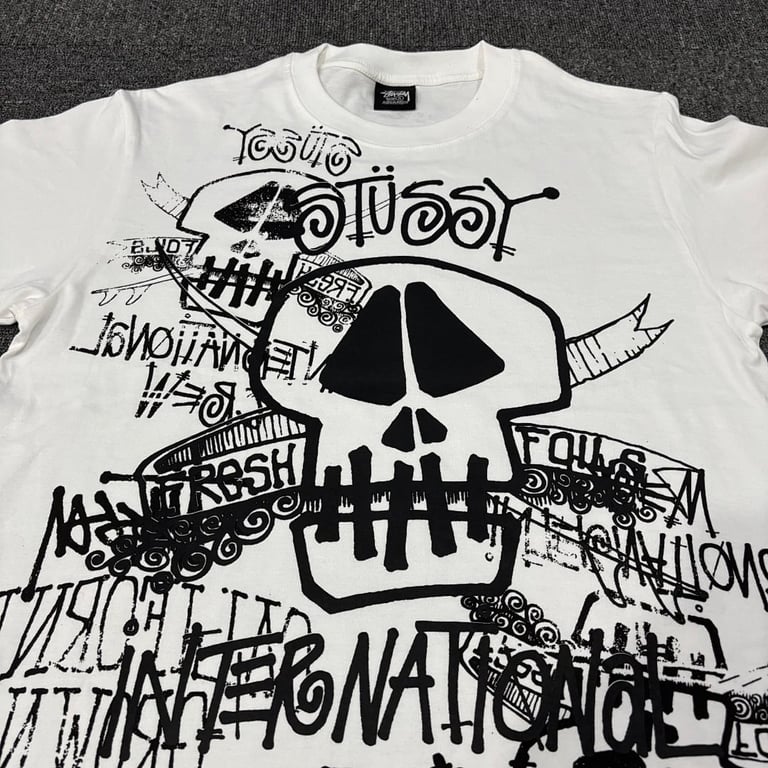 Stüssy International Crew Graphic Tee - 9