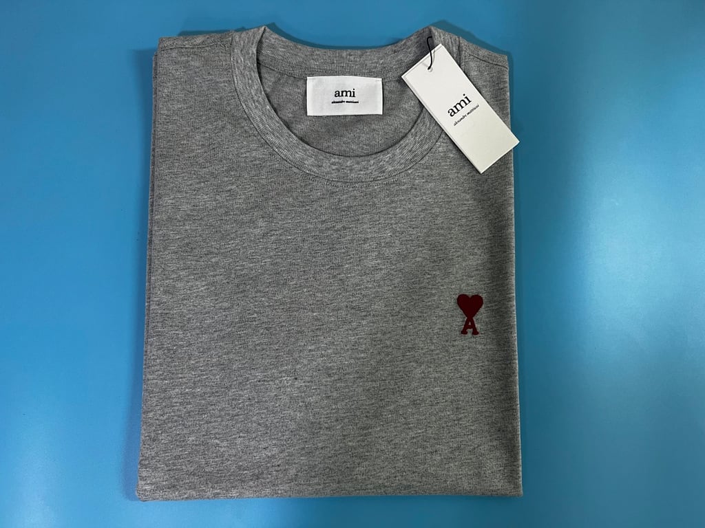 Ami Paris Ami de Coeur Small Logo T-Shirt - 16