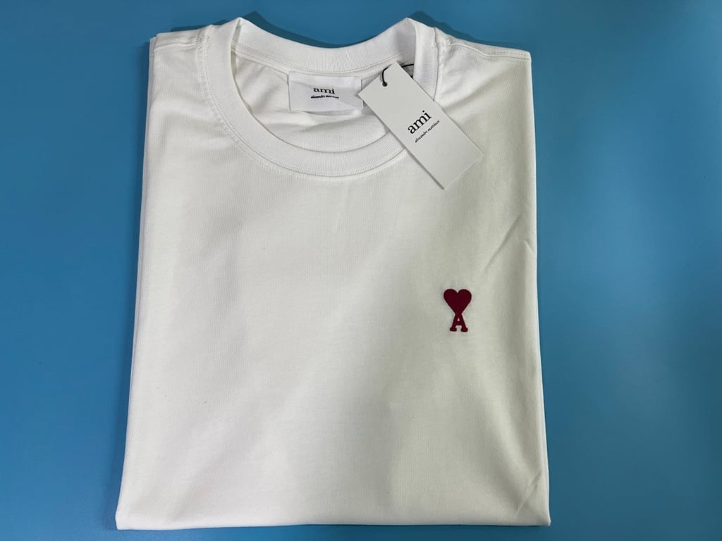 Ami Paris Ami de Coeur Small Logo T-Shirt - 22