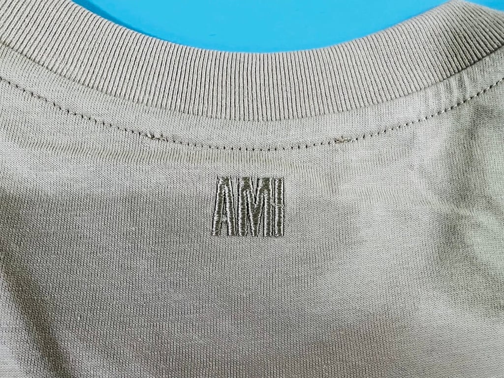 Ami Paris Ami de Coeur Small Logo T-Shirt - 26