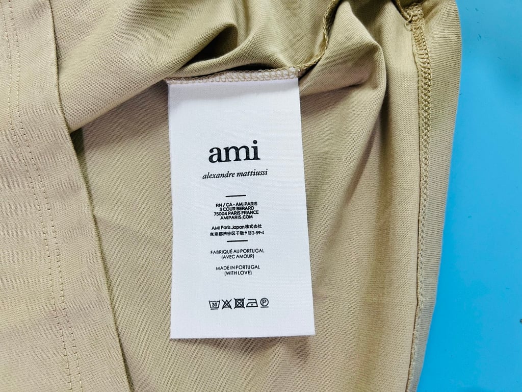 Ami Paris Ami de Coeur Small Logo T-Shirt - 27