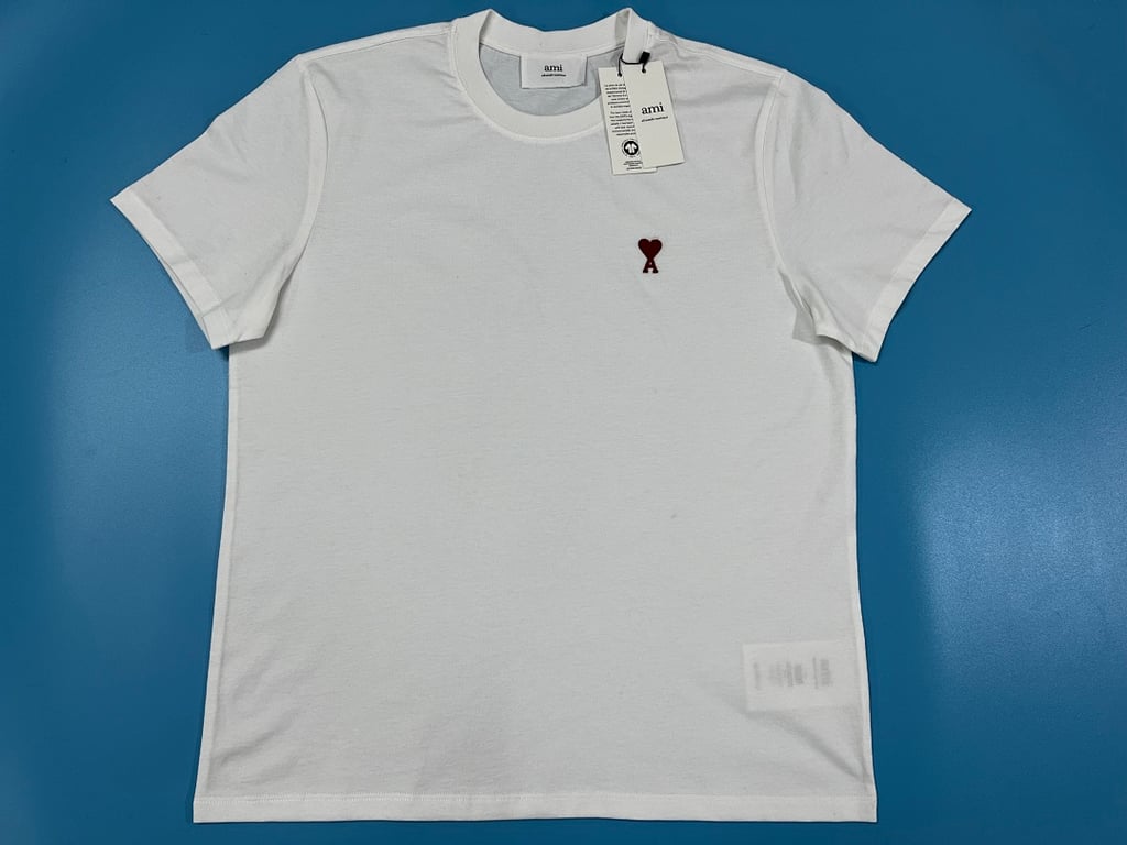 Ami Paris Ami de Coeur Small Logo T-Shirt - 46