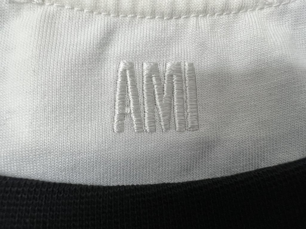Ami Paris Ami de Coeur Small Logo T-Shirt - 52