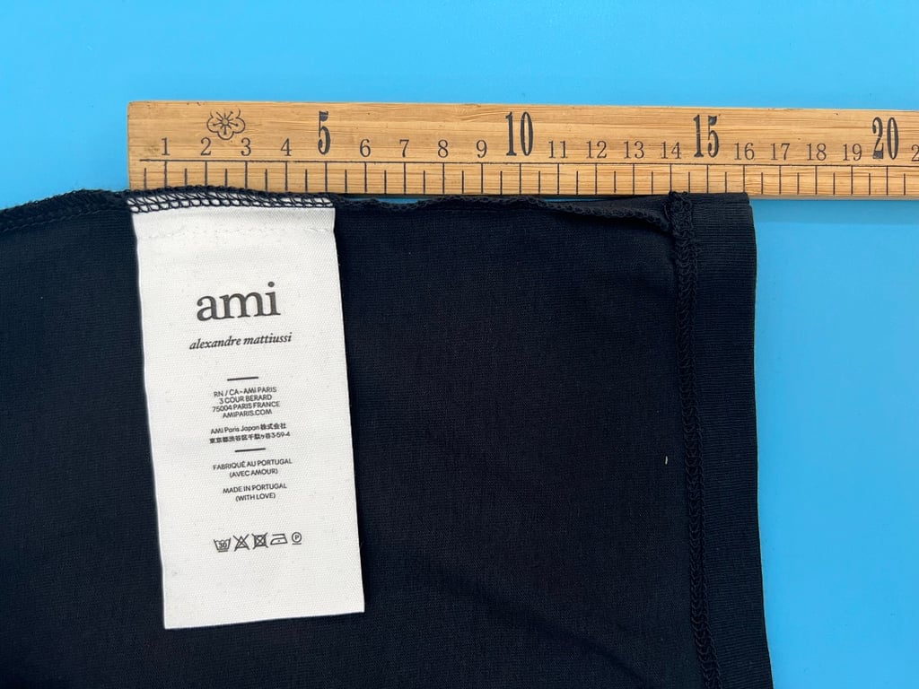 Ami Paris Ami de Coeur Small Logo T-Shirt - 59