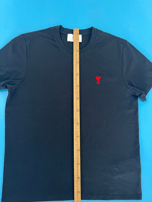 Ami Paris Ami de Coeur Small Logo T-Shirt - 8