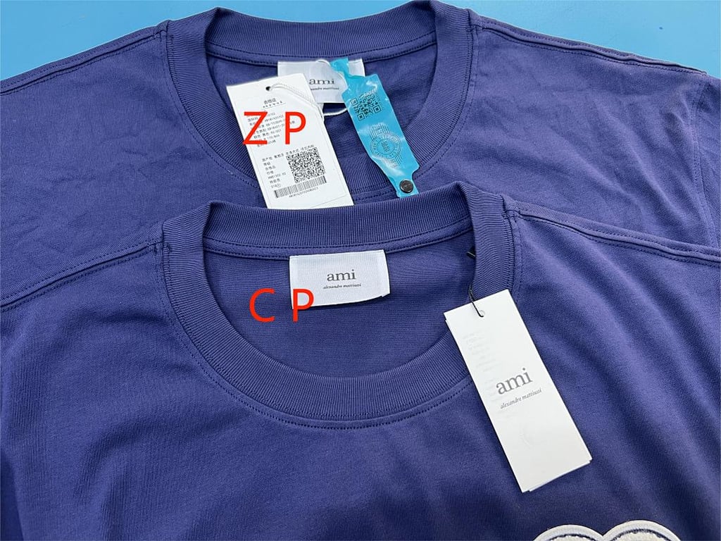 Ami Paris Ami de Coeur 3D Badge T-Shirt - 40
