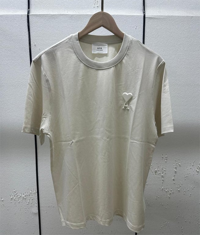 Ami Paris Embossed Logo T-Shirt - 15