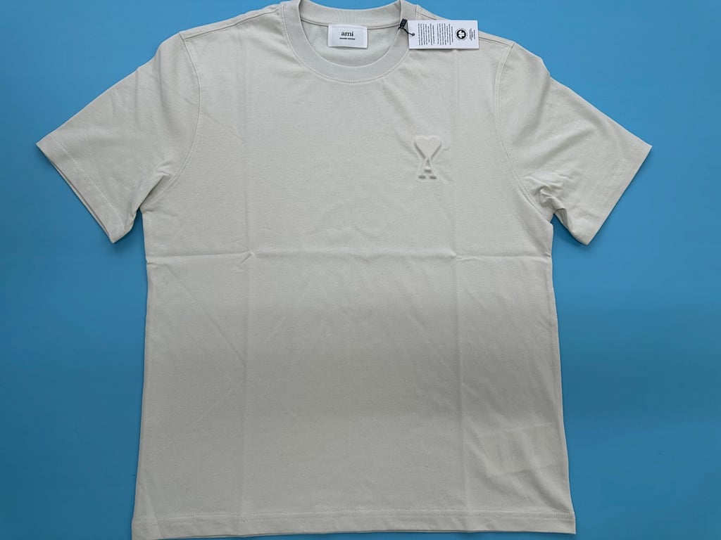 Ami Paris Embossed Logo T-Shirt - 17