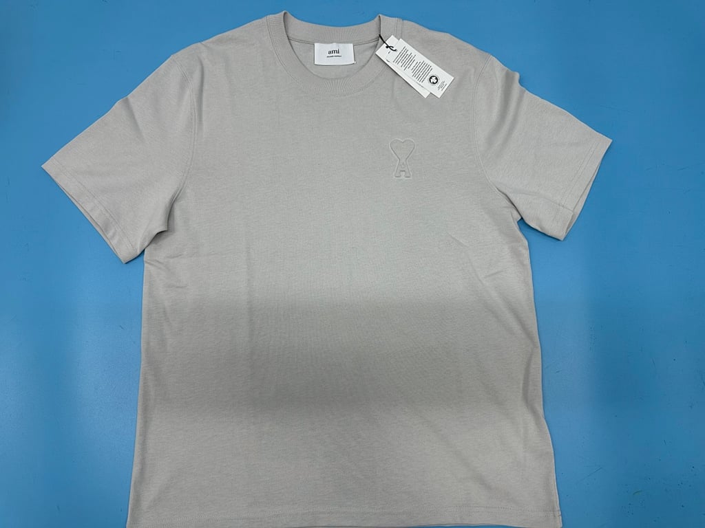 Ami Paris Embossed Logo T-Shirt - 20