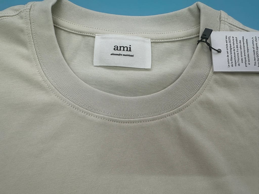Ami Paris Embossed Logo T-Shirt - 21