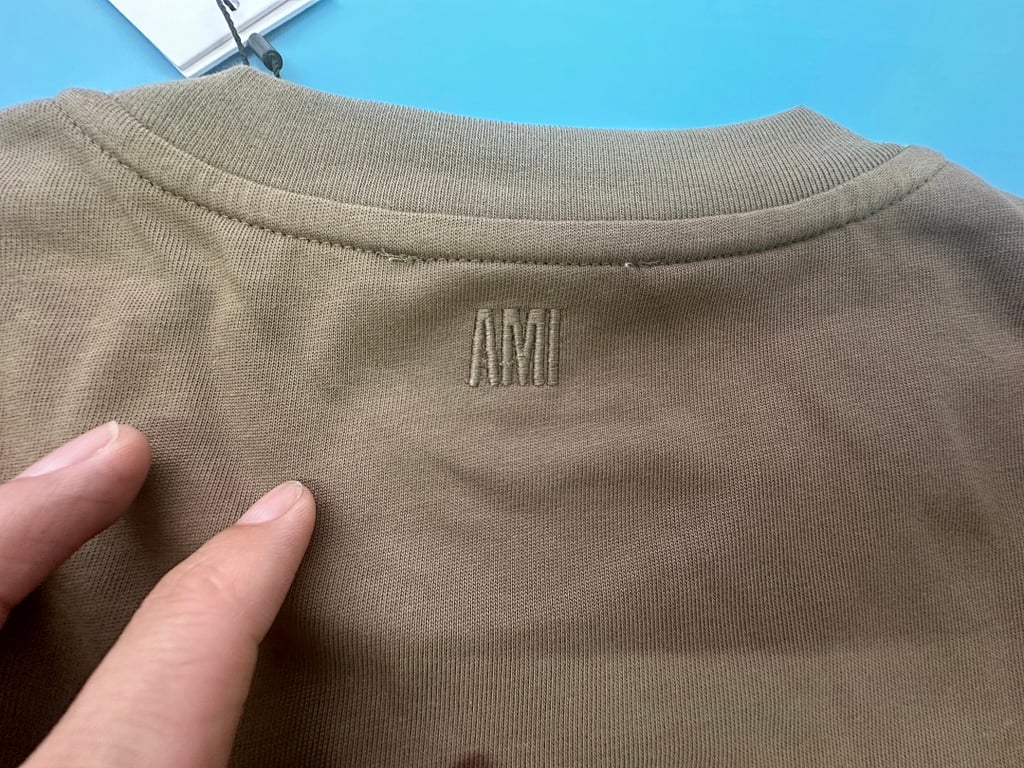 Ami Paris Embossed Logo T-Shirt - 30
