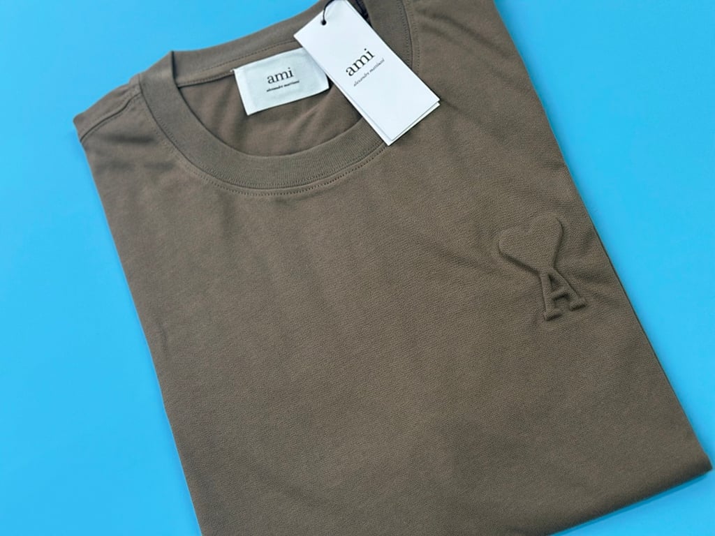 Ami Paris Embossed Logo T-Shirt - 33