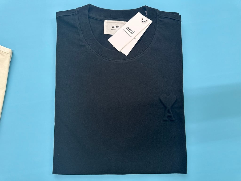 Ami Paris Embossed Logo T-Shirt - 35
