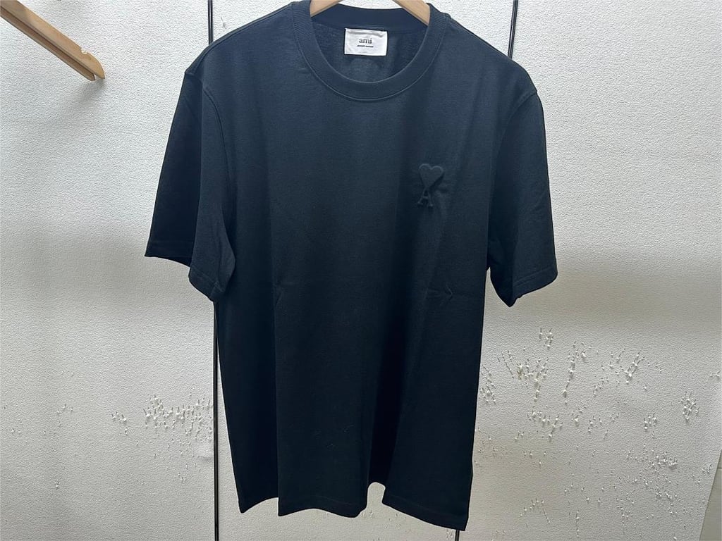 Ami Paris Embossed Logo T-Shirt - 37