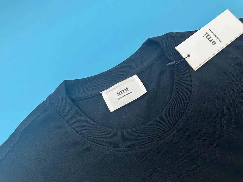 Ami Paris Embossed Logo T-Shirt - 39
