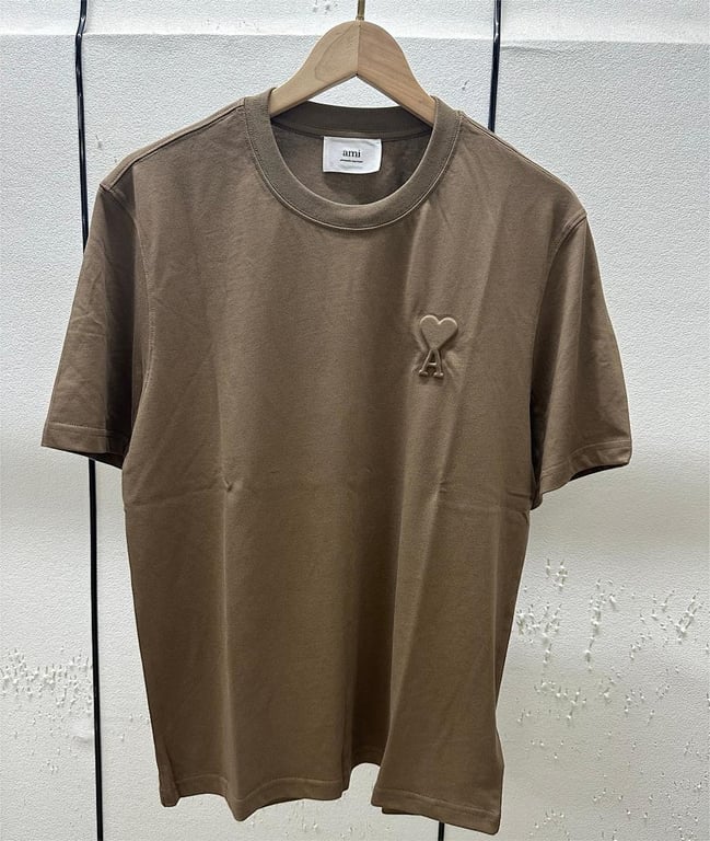 Ami Paris Embossed Logo T-Shirt - 44